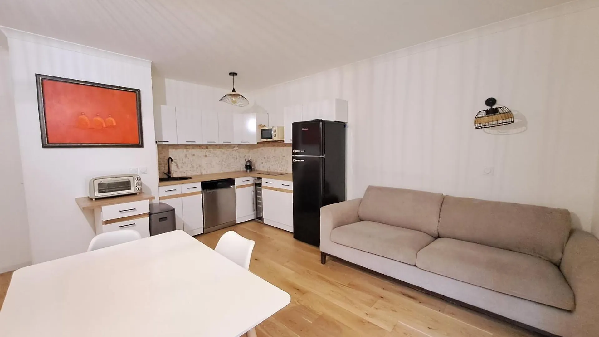 Avec Jardin Apartment